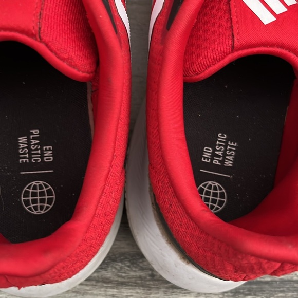 ☁️ADIDAS CLOUD FOAM ATHLETIC SHOES SIZE 11 RED GREAT CONDITION! - Picture 2 of 9